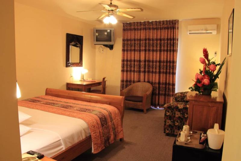 Tradewinds Hotel image