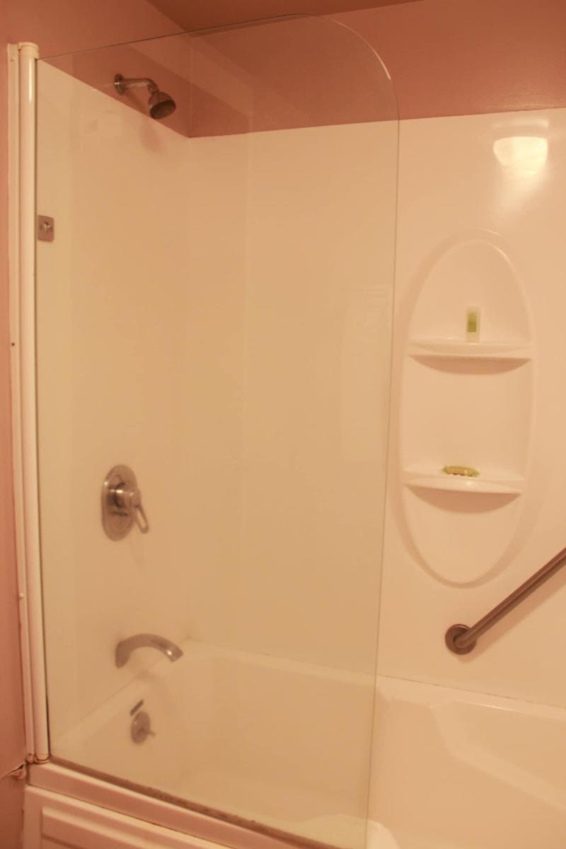 Tradewinds Hotel image