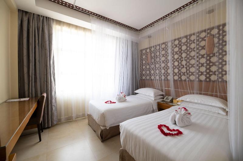 Saab Royale Hotel image