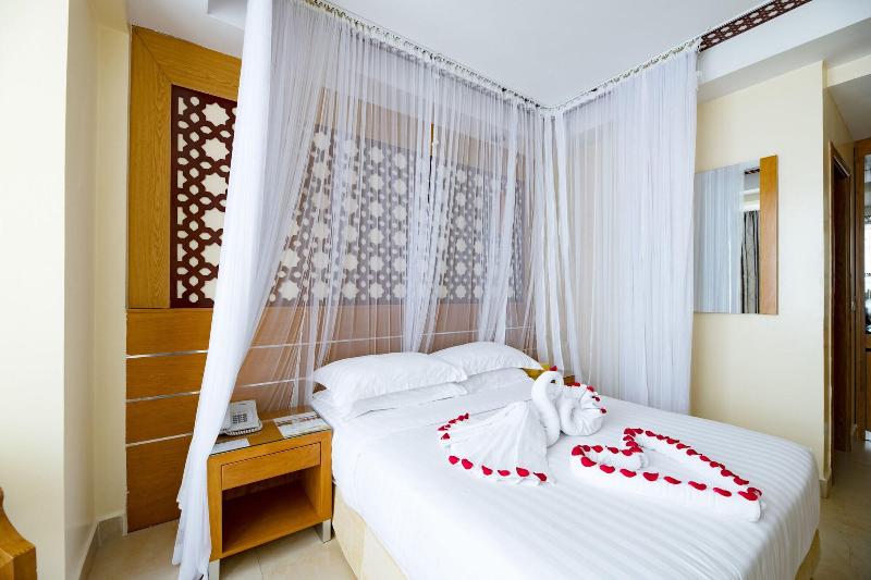 Saab Royale Hotel image