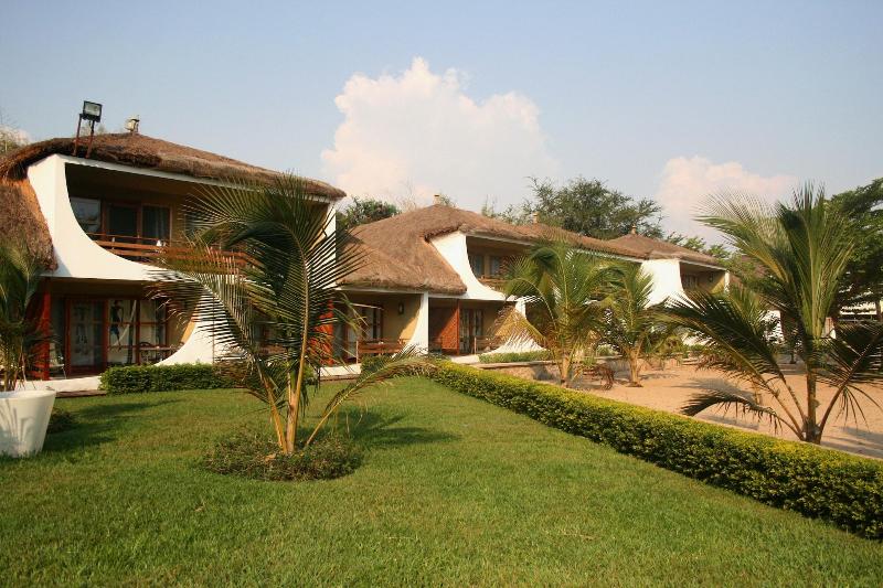 Hotel Club Du Lac Tanganyika image