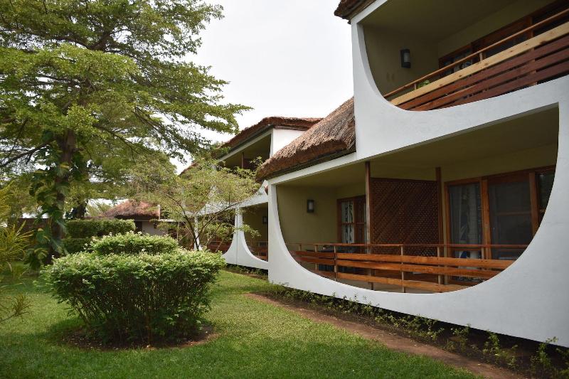 Hotel Club Du Lac Tanganyika image