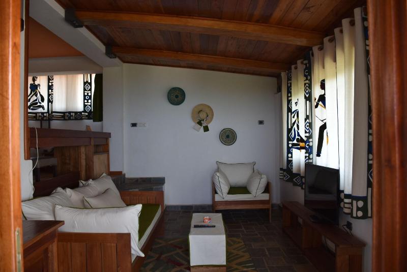 Hotel Club Du Lac Tanganyika image