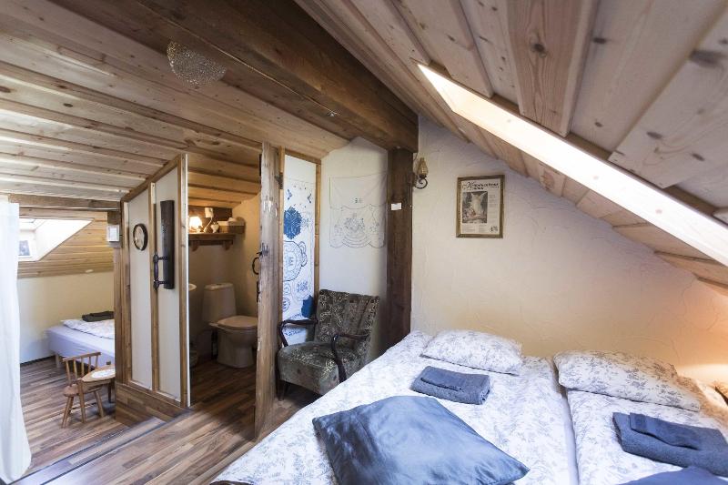 Raven's Bed and Breakfast image