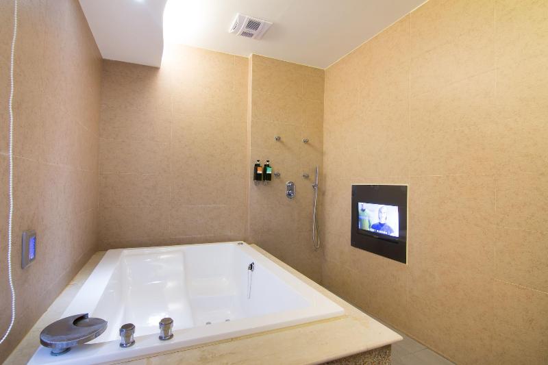 Shihua Motel image