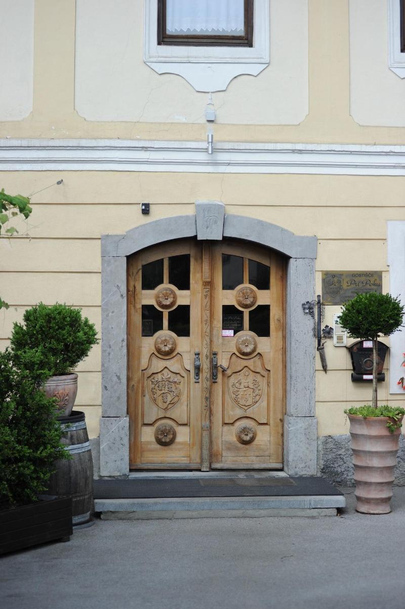 Hotel Pok image