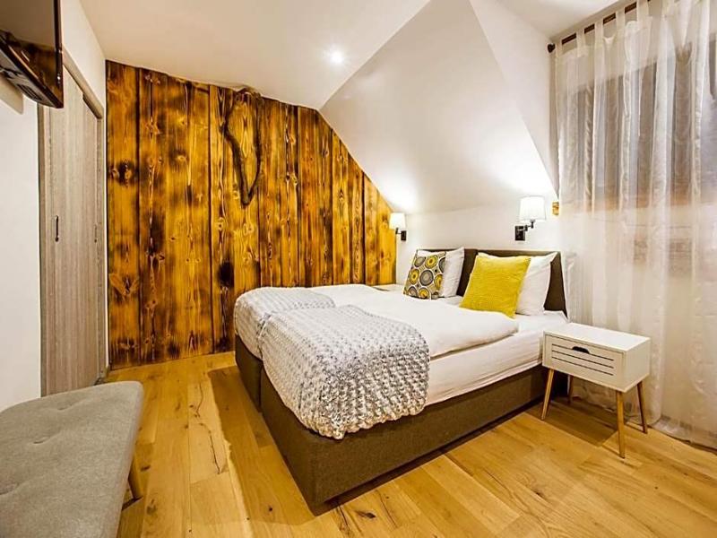 Hotel Pok image