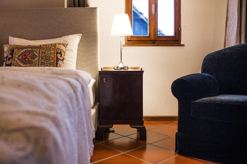 Hotel Pok image