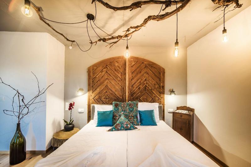 Hotel Pok image
