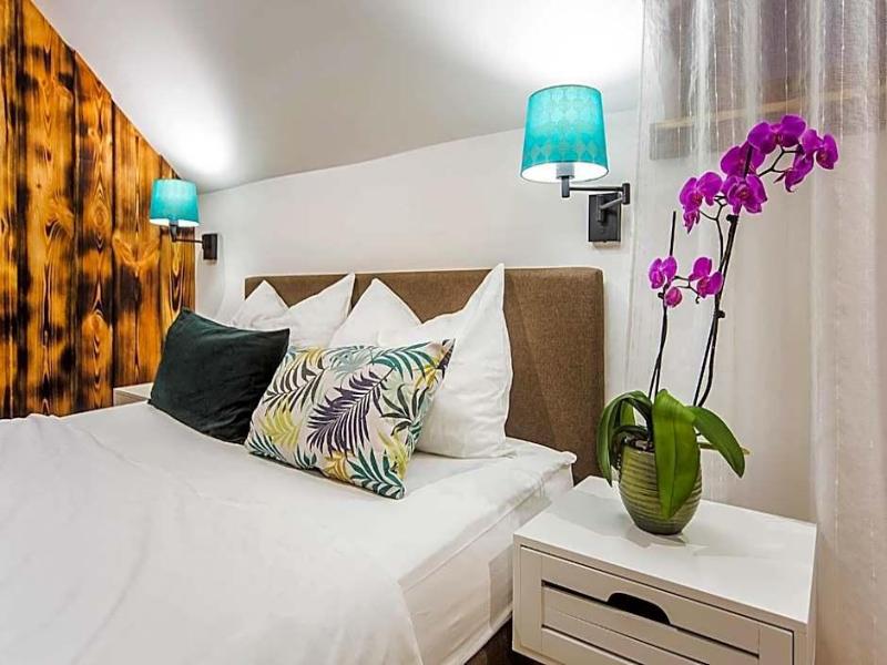 Hotel Pok image
