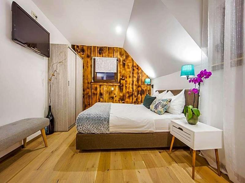 Hotel Pok image