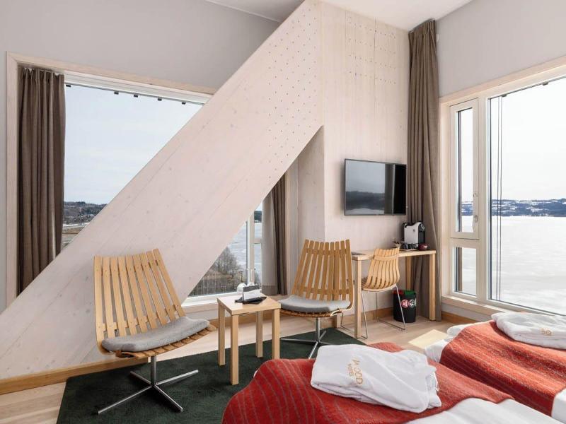 Wood Hotel - Frich's Hotel & Spiseri image