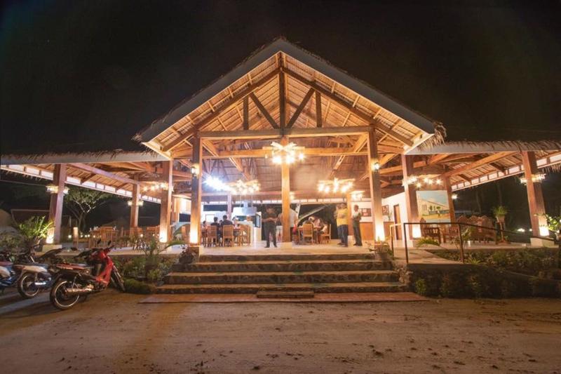 The Acacia Glamping Park image