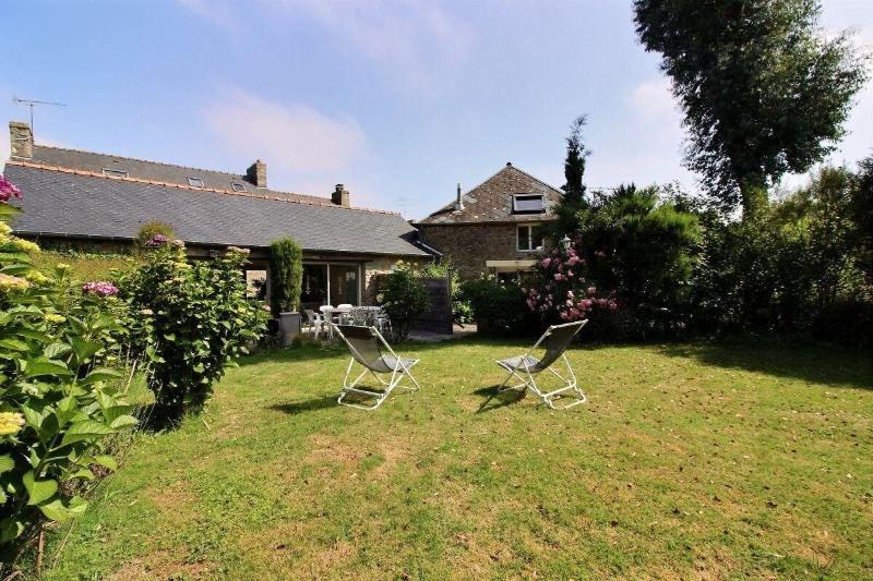 Le Clos Des Hortensias image