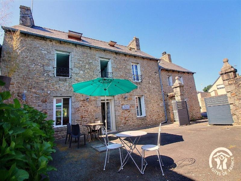Le Clos Des Hortensias — general view