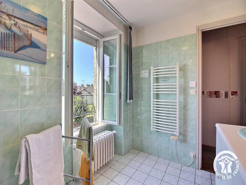 Le Clos Des Hortensias image