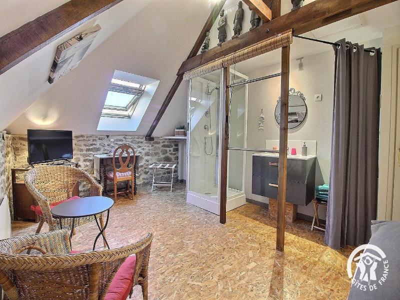 Le Clos Des Hortensias image