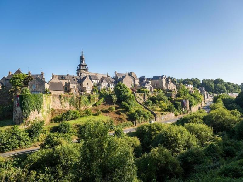 Le Clos Des Hortensias image