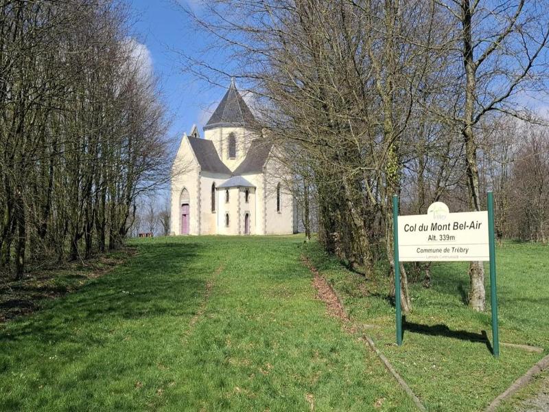 Le Clos Des Hortensias image