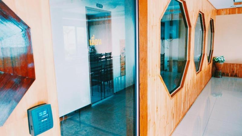Palm Spring Apartment image