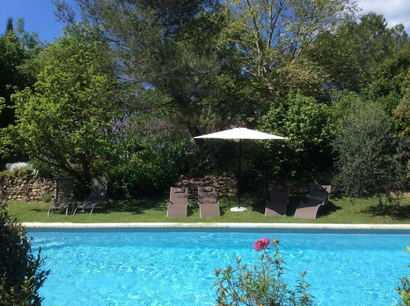 Le Clos Pastel image