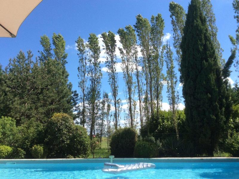 Le Clos Pastel image