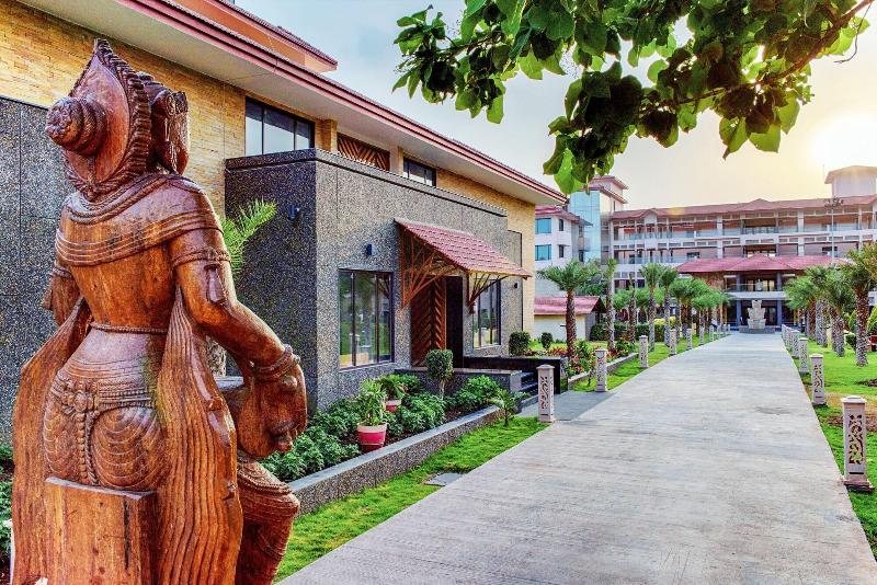 Crescent Spa And Resorts Indore 5