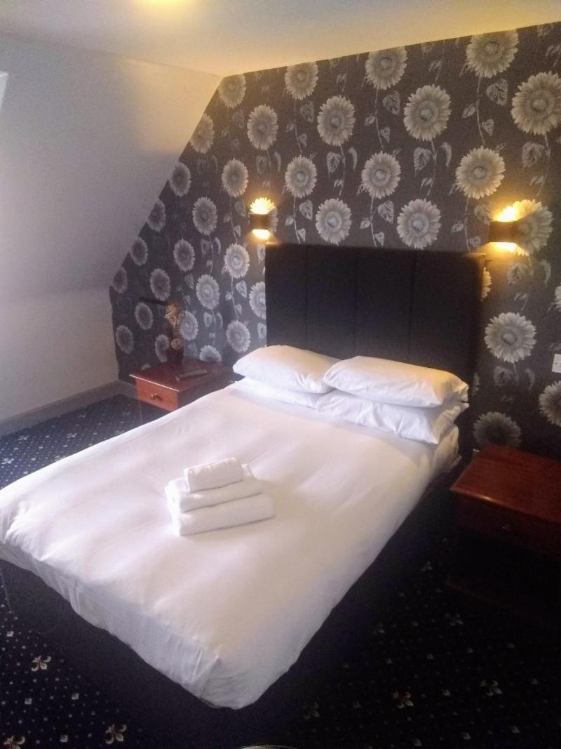 Marine Hotel image