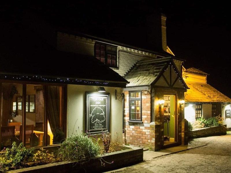 The Oak Inn Staplow image