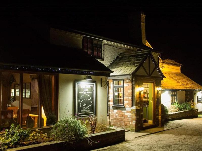 The Oak Inn Staplow image