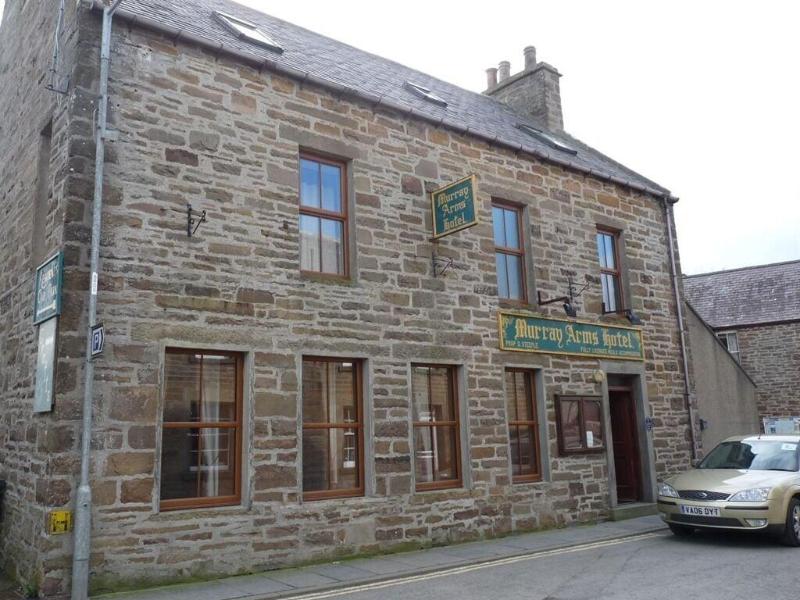 Murray Arms Hotel image