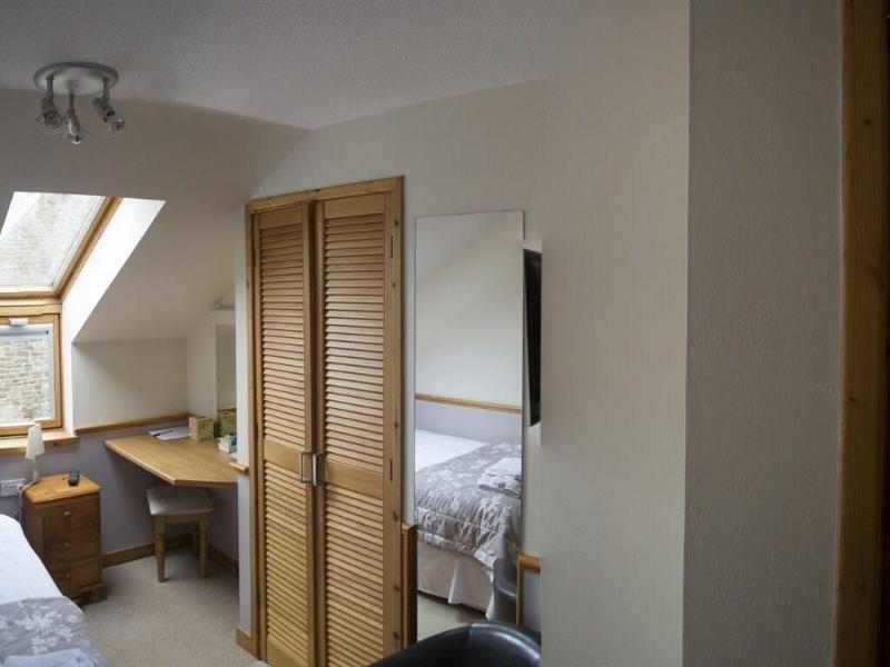 Murray Arms Hotel image