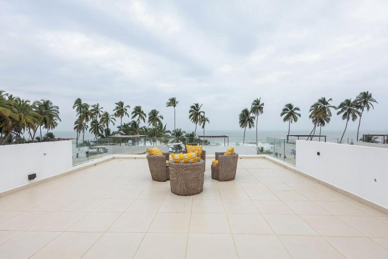 Tills Beach Hotel image