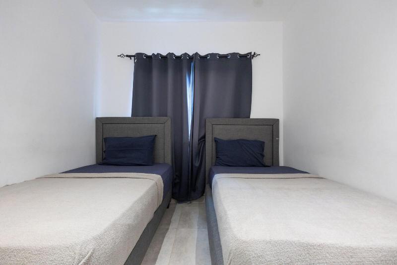 Tills Beach Hotel image