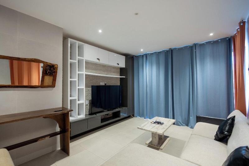 Tills Beach Hotel image