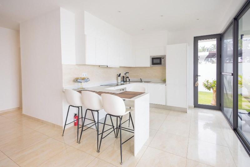 Tills Beach Hotel image
