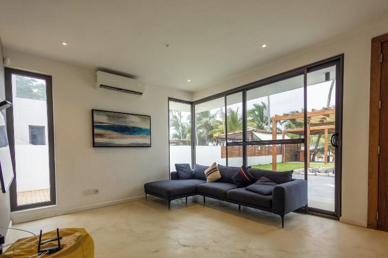 Tills Beach Hotel image