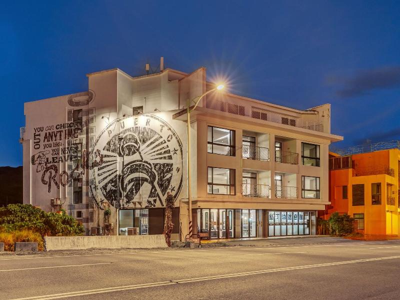 El Puerto Hotel image