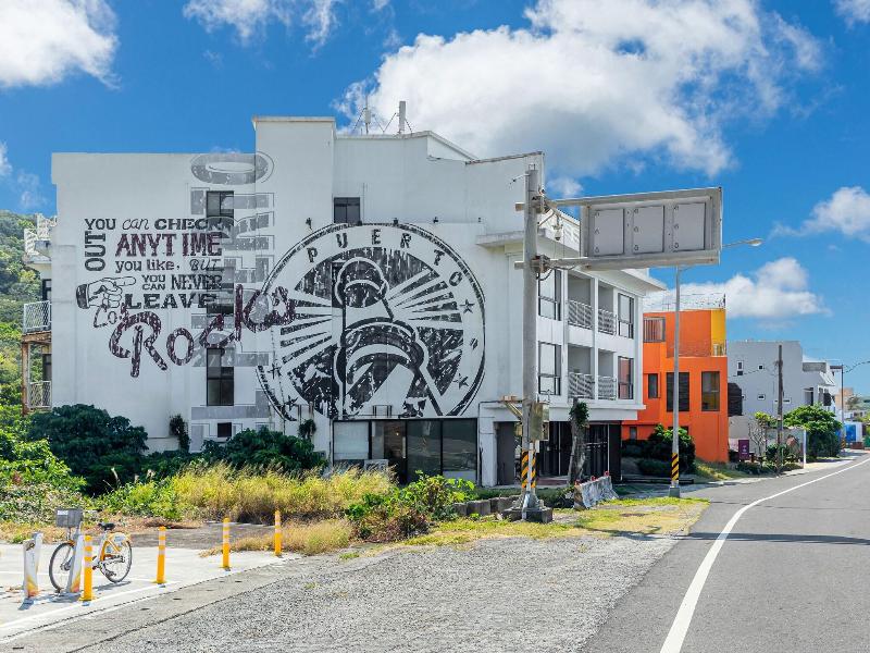 El Puerto Hotel image
