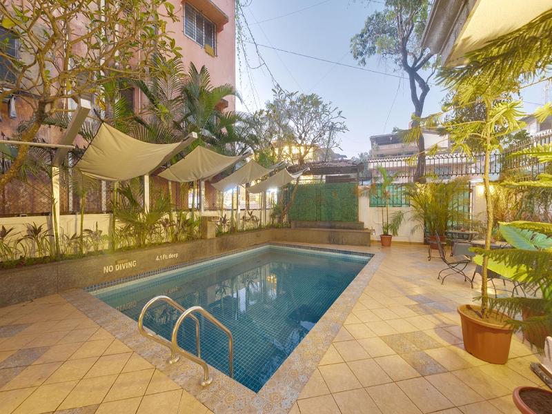 Comfort Inn Emerald image