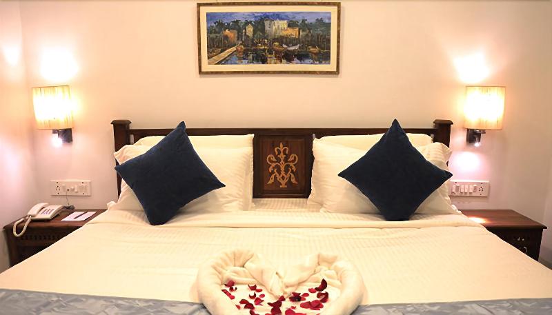 Comfort Inn Emerald image