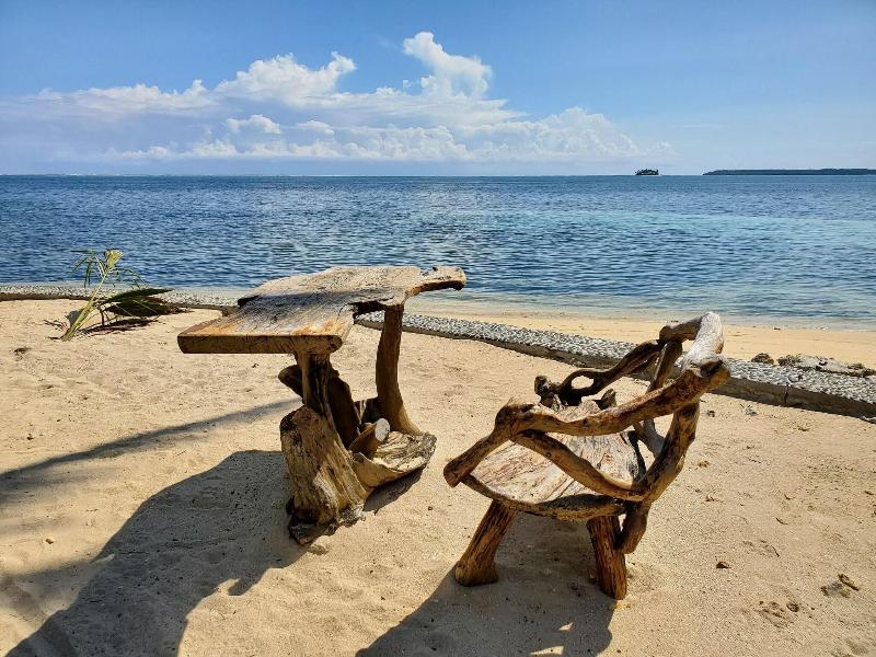 Patrick's on the Beach image