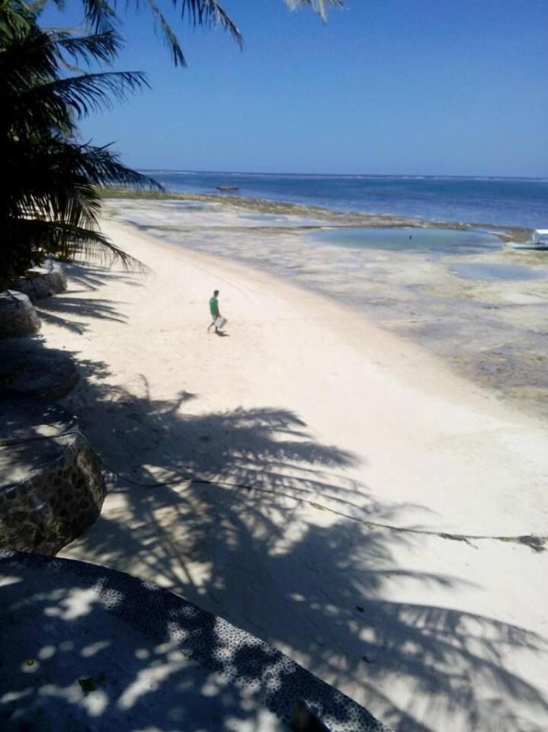 Patrick's on the Beach image