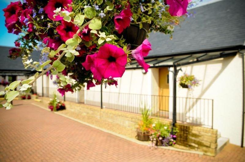 Woodland Bay Hotel image