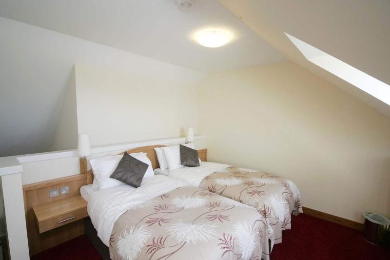 Woodland Bay Hotel image