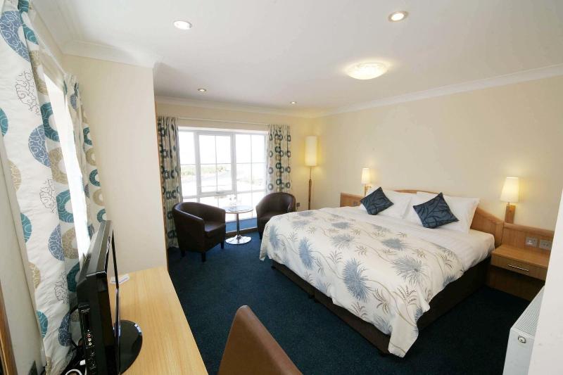 Woodland Bay Hotel image