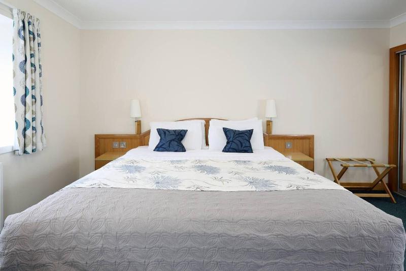 Woodland Bay Hotel image