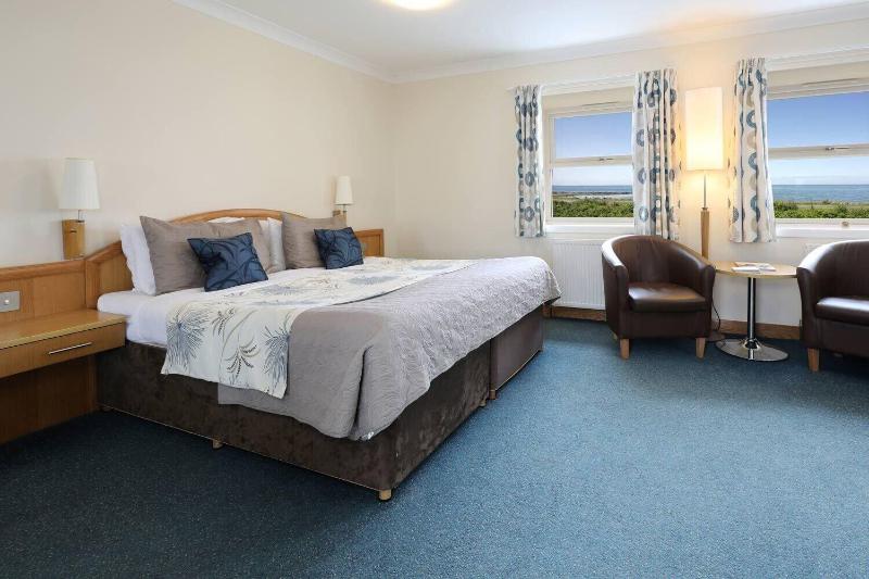 Woodland Bay Hotel image