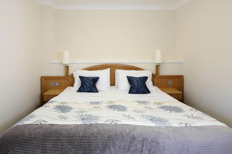 Woodland Bay Hotel image