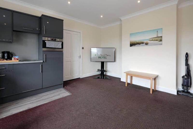 Woodland Bay Hotel image